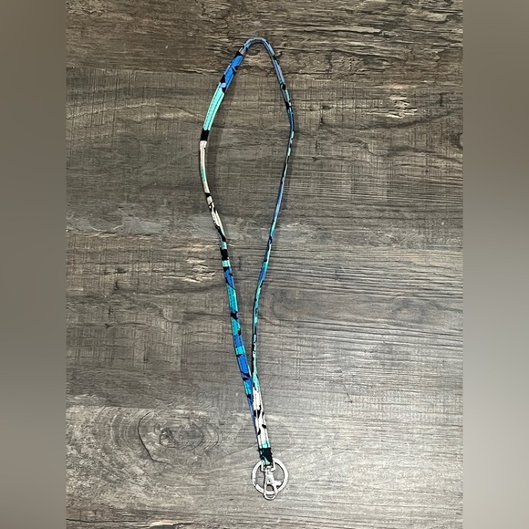 FINAL PRICE Vera Bradley Wallet Holder Keychain - Picture 1 of 4